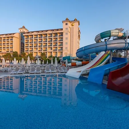 Hotel River 5*