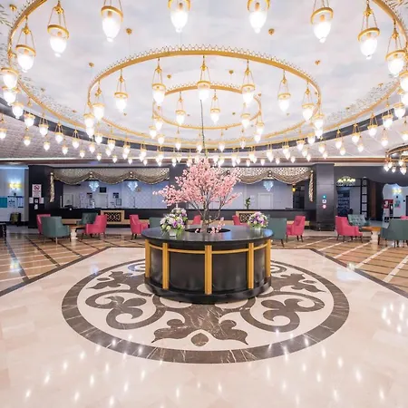 Hotel River